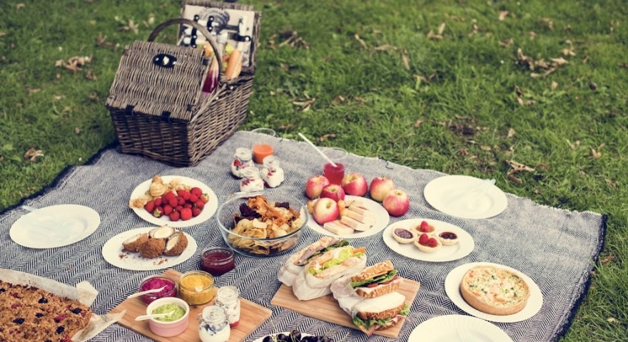 Fun food ideas to entertain the kids